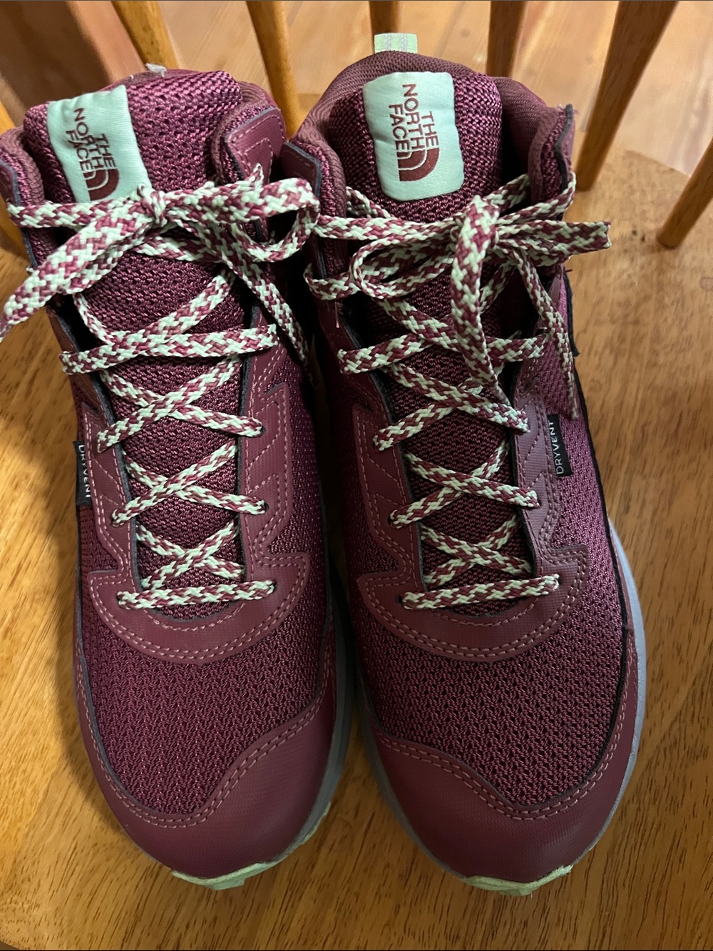 The North Face Fastpack Hiker Youth Maroon Lace-Up Trail Shoes 7